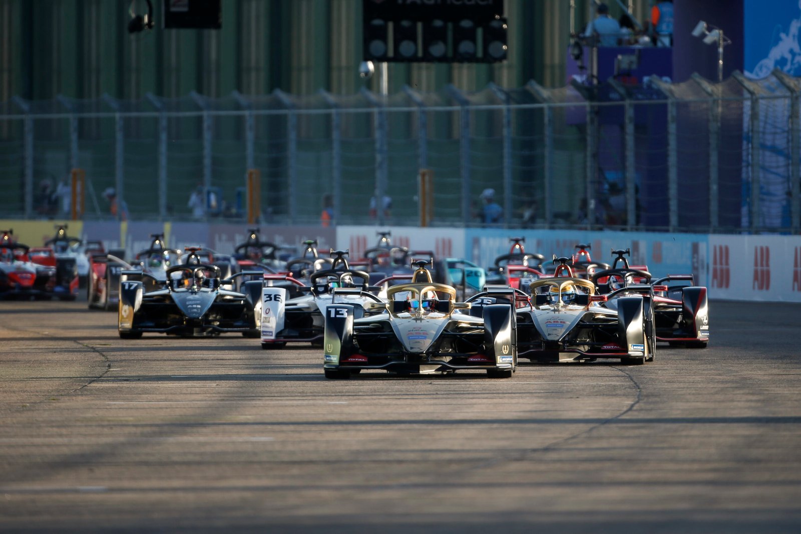 The race to zero. Photo: FIA Formula E